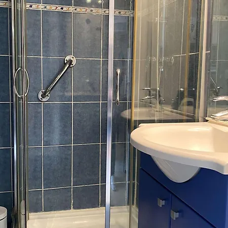 Apartment T1 Climatise Avec Cuisine Equipee, Tv, Lave-linge, Proche Centre - Fr-1-553-258 *